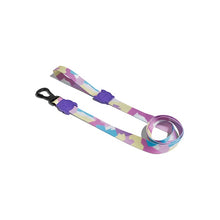 Cargar imagen en el visor de la galería, "Correa para perros Zee.Dog Candy talla XS con diseño colorido de dulces y helados de poliéster suave con mosquetón de seguridad ligero - La Mascotería de Andrea"