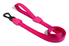 Cargar imagen en el visor de la galería, "Correa para perros Zee.Dog Pink LED talla XS color rosado neón para cachorros y razas pequeñas con mosquetón de seguridad - La Mascotería de Andrea"