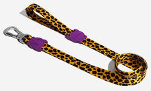 Cargar imagen en el visor de la galería, "Correa para perros Zee.Dog Honey talla XS color amarillo de poliéster ultra suave con mosquetón de seguridad de acero ligero - La Mascotería de Andrea"