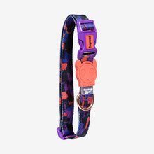 Cargar imagen en el visor de la galería, "Collar para perros mini Zee.Dog Reebok Court talla XS con diseño deportivo clásico y hebilla de seguridad de 4 puntos - La Mascotería de Andrea"
