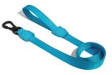 Cargar imagen en el visor de la galería, "Correa para perros Zee.Dog Ultimate Blue talla L de poliéster suave con mosquetón de seguridad reforzado - La Mascotería de Andrea"
